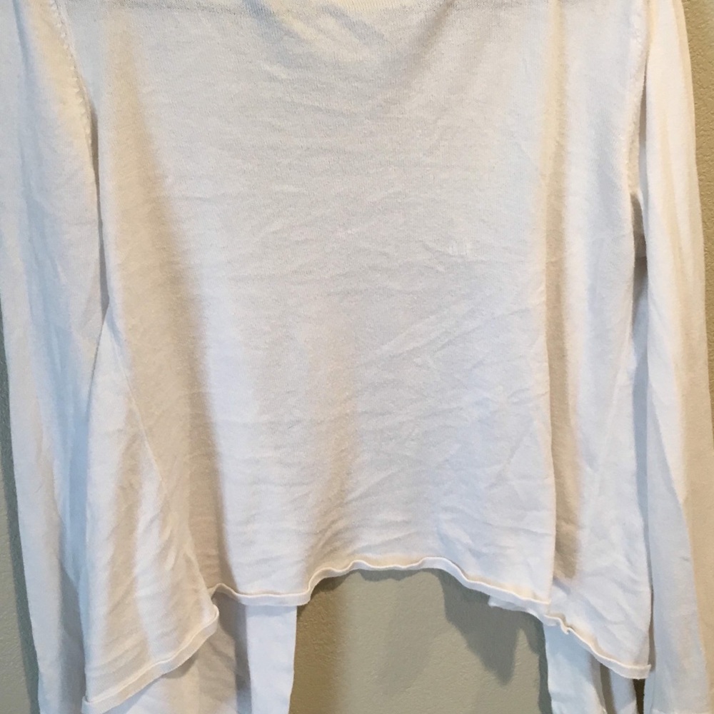 White sweater - Picture 4 of 4